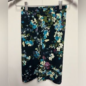 NWT! Stretch Pencil Skirt with Floral Pattern from J.Jill - Size Large Petite